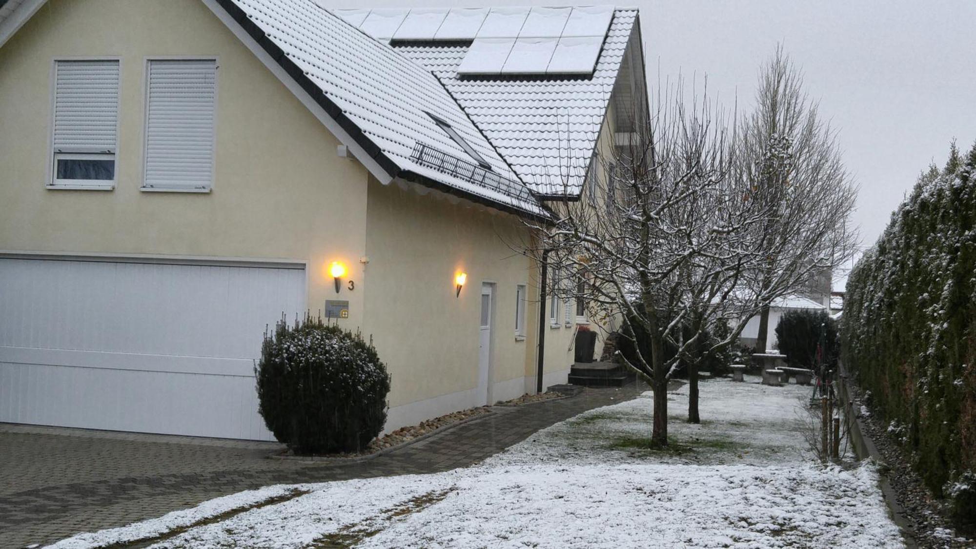 Gaestezimmer Carmen Schwendi Exterior photo